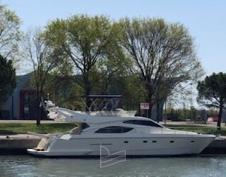 ferretti yachts 53