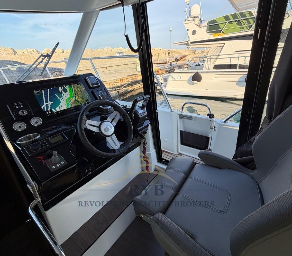 beneteau Antares 11