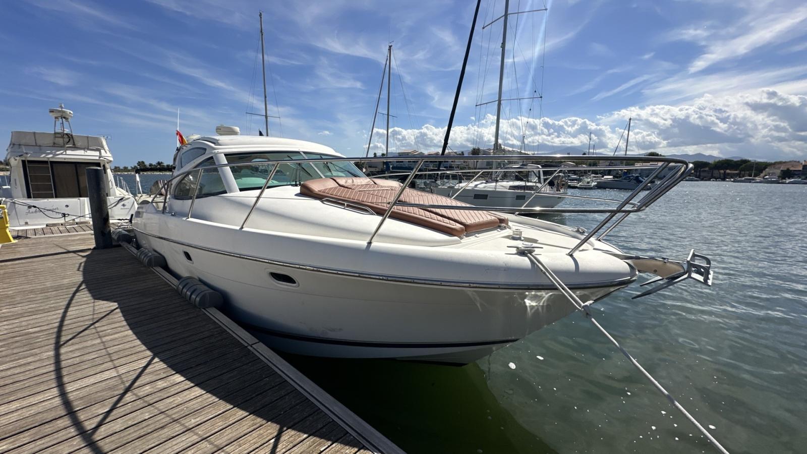 jeanneau Prestige 34 hard-top