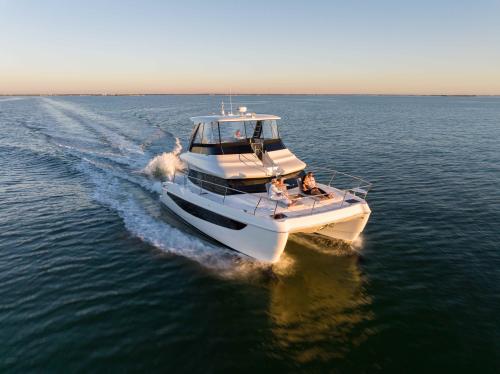 Aquila 42 yacht