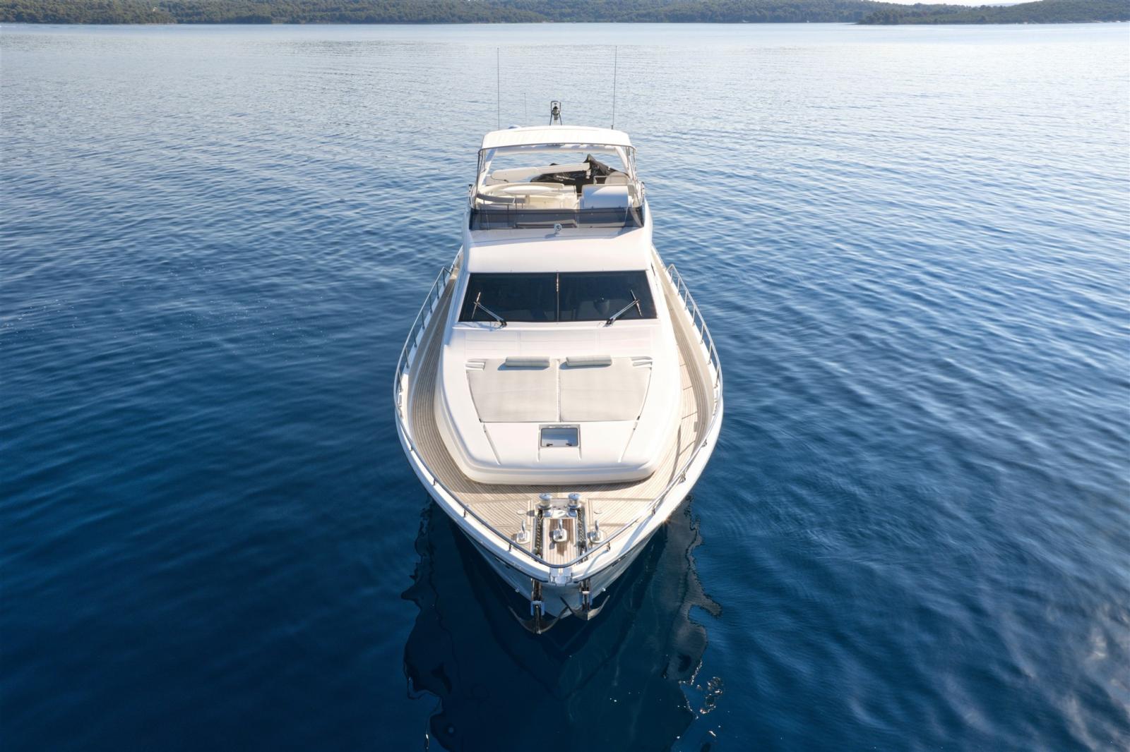 ferretti 681