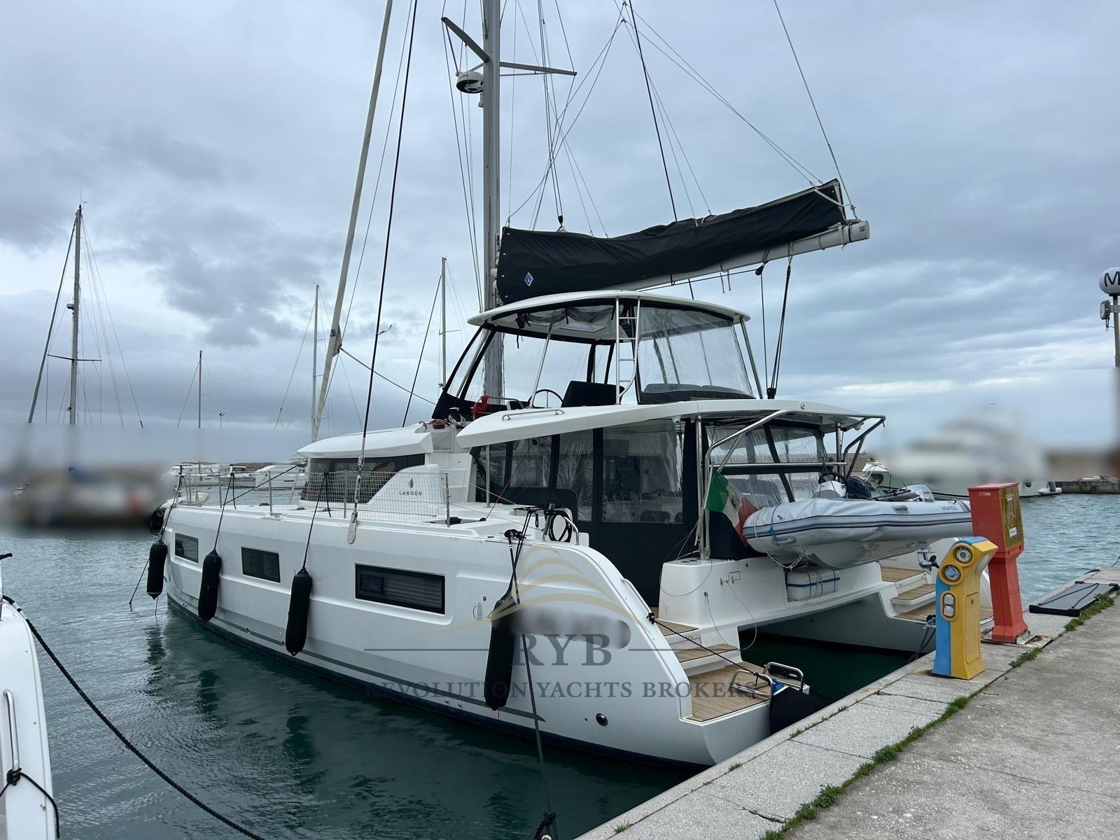 lagoon 46