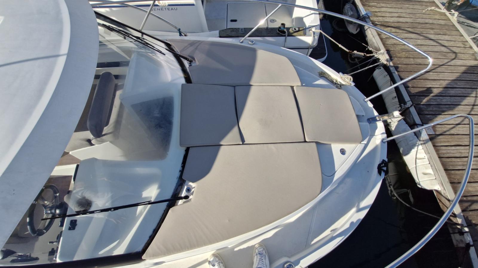beneteau Antares 8 ob