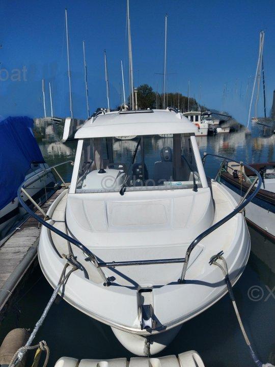 beneteau Antares 560