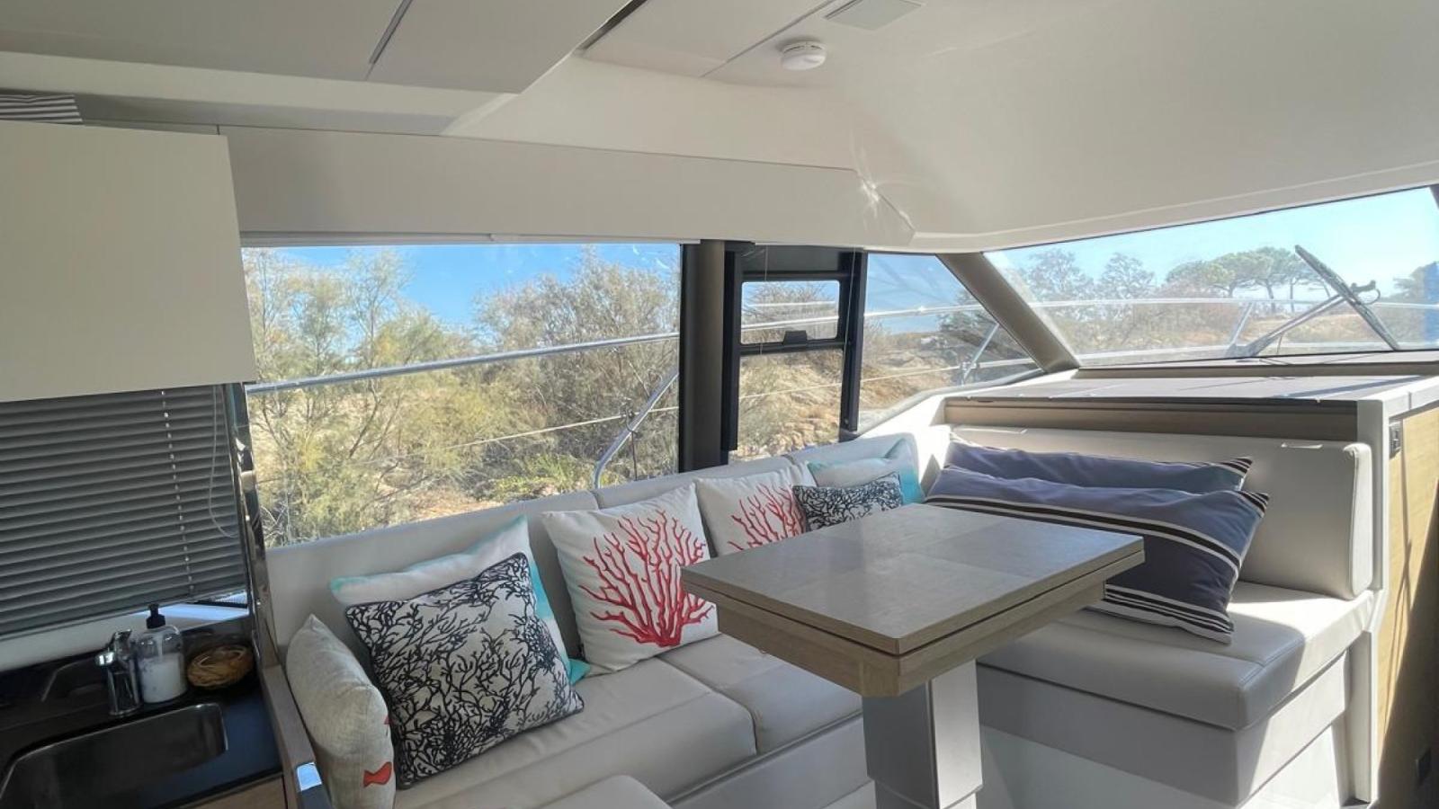 jeanneau Prestige 420 fly