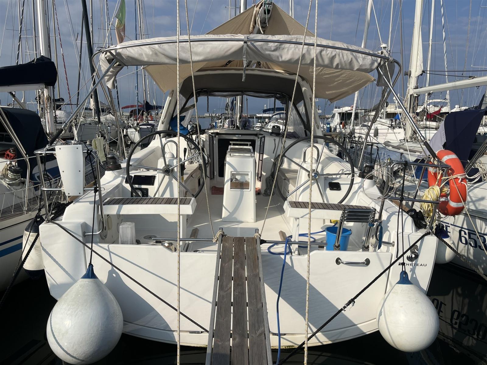 beneteau Oceanis 35