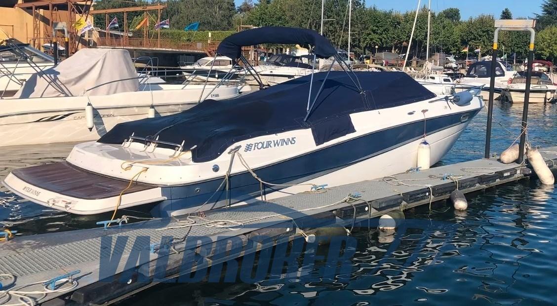 four winns Sundowner 285