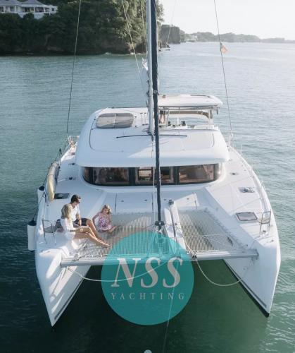 Lagoon 42