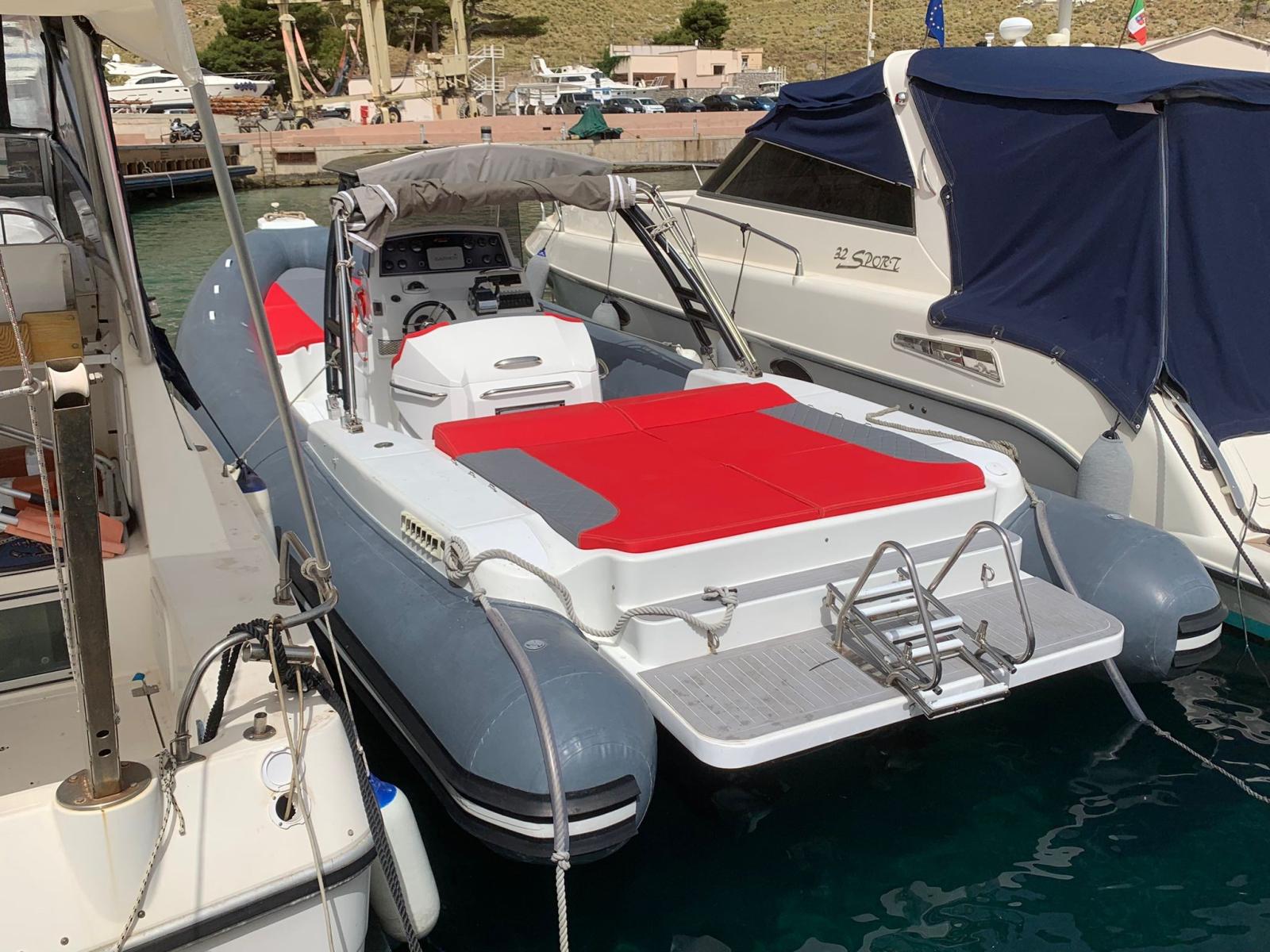 doviboat Supremus 33