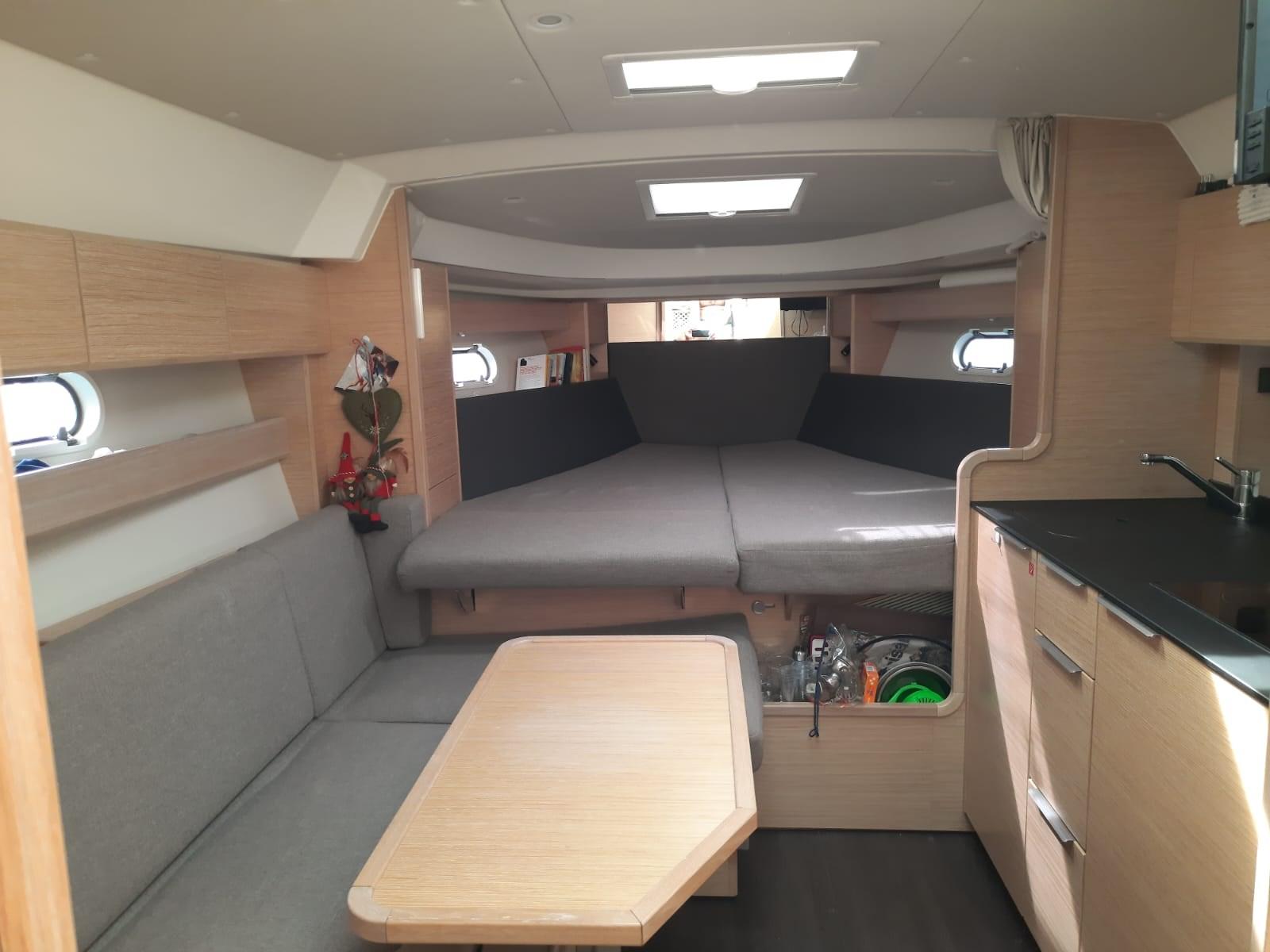 bavaria yachts S 33 hard top