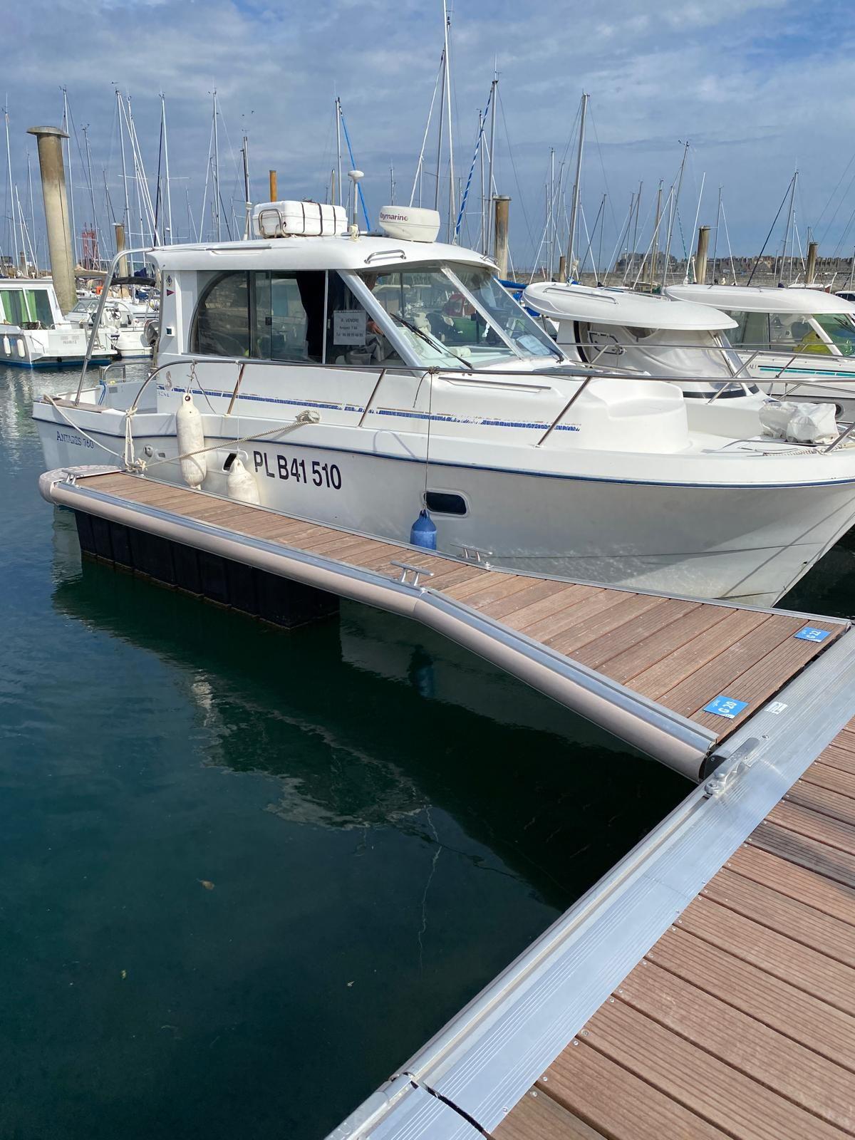beneteau Antares 760