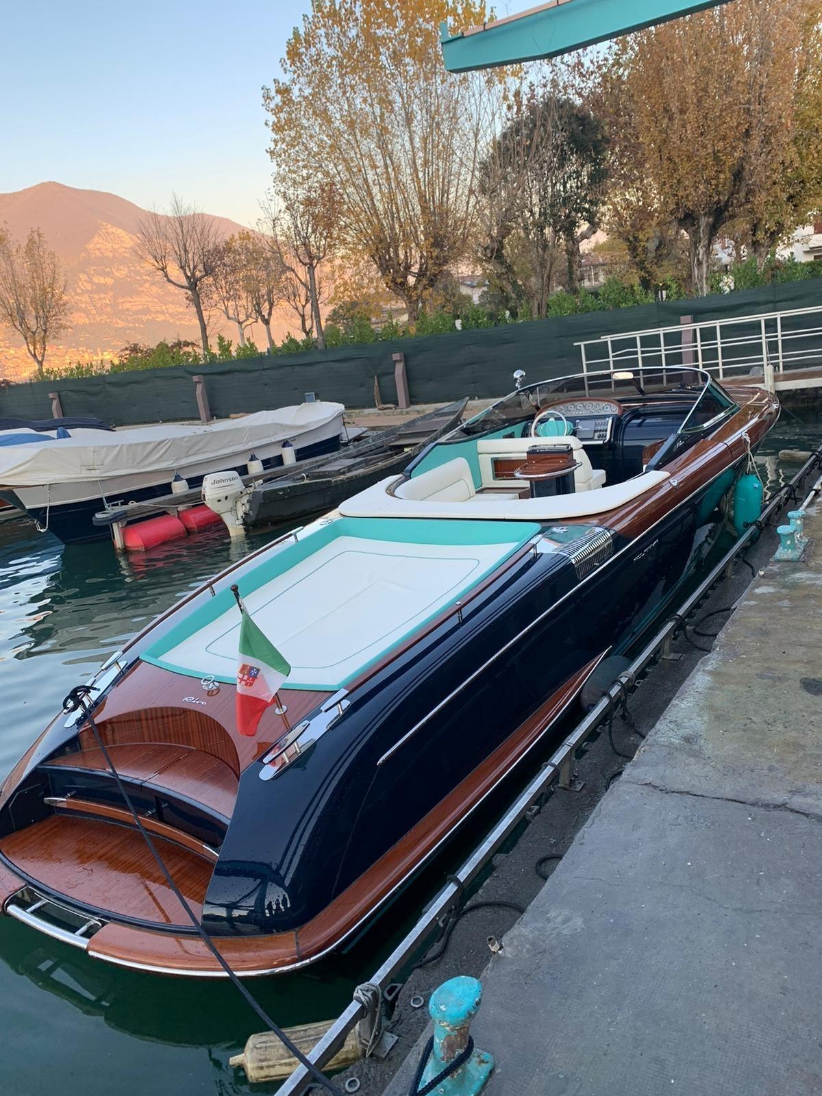 riva 33 aquariva