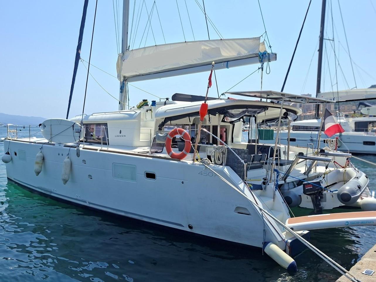 lagoon 450 F