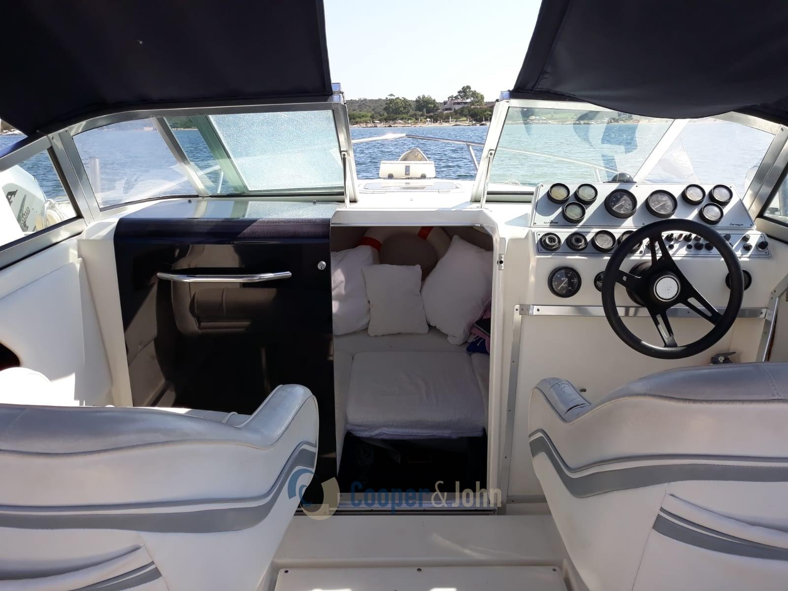 glastron Avventura 227
