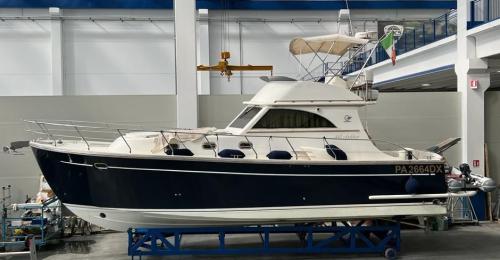 Cantieri estensi 440 goldstar fly