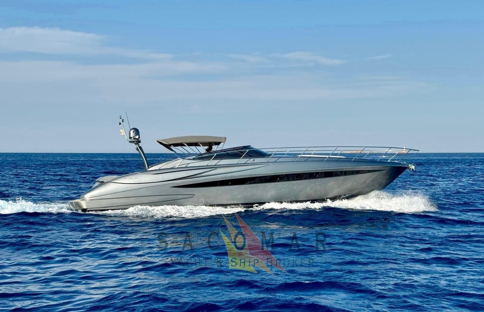 riva 52 rivale