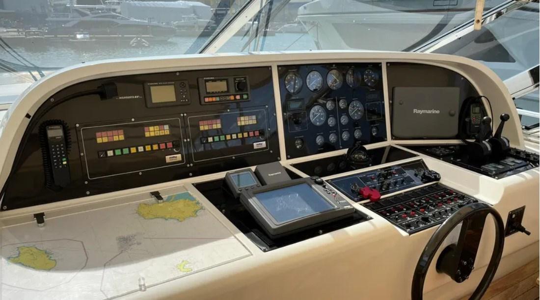 overmarine Mangusta 80 open