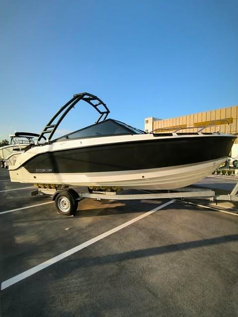 quicksilver Bowrider 605