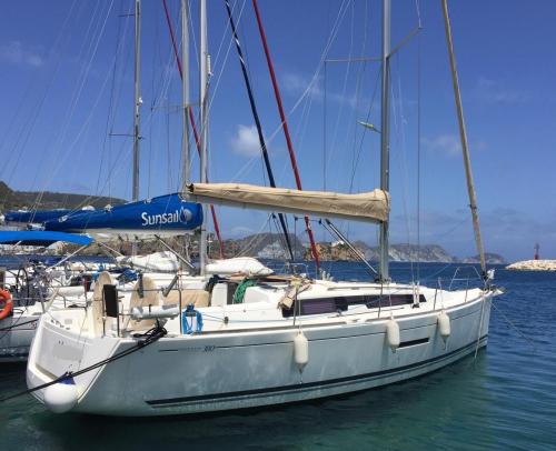 Dufour yachts 380 grand large