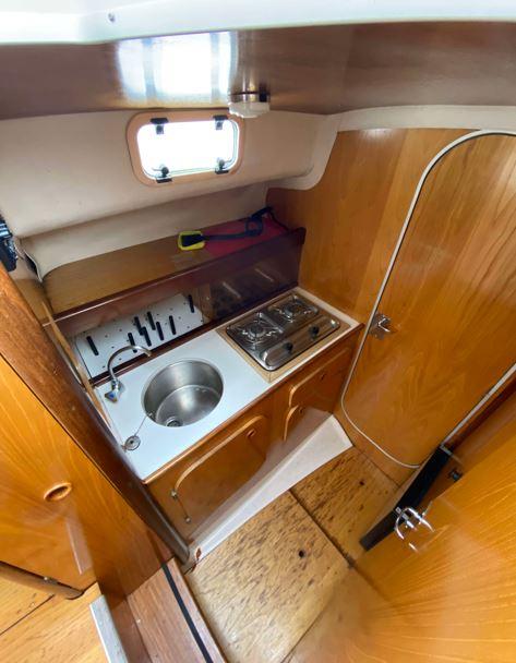 beneteau Antares 800