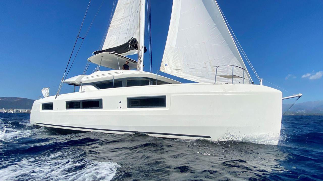 lagoon 50
