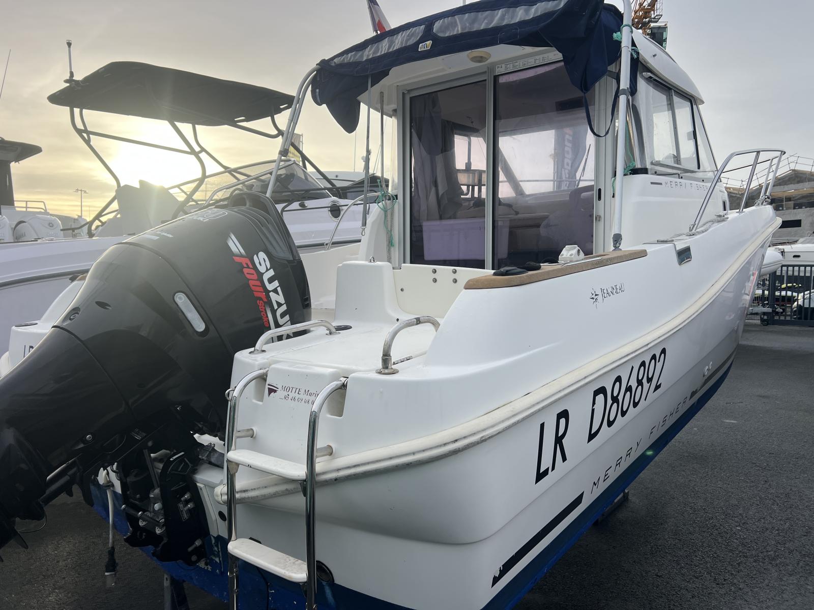 jeanneau Merry fisher 725