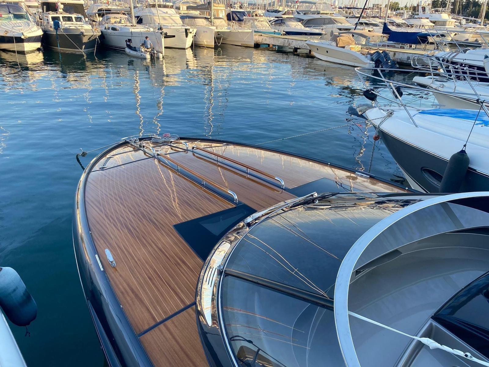 riva 44 rivarama
