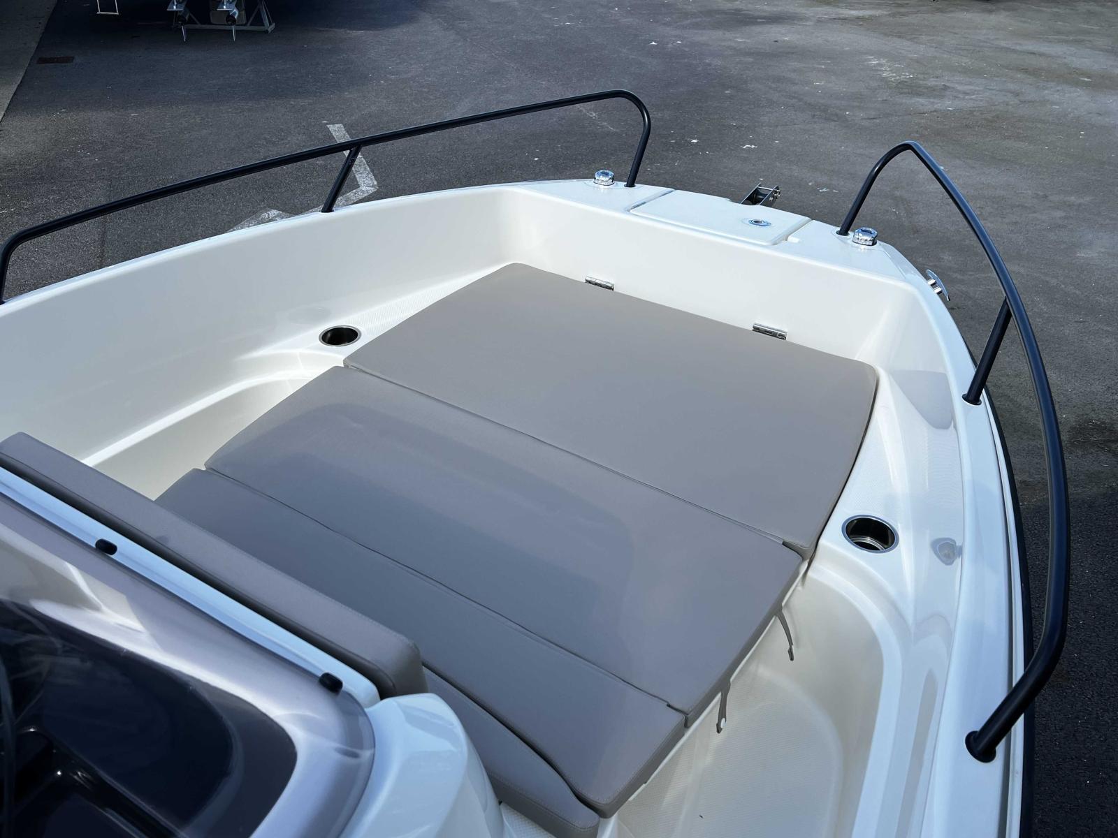 quicksilver Activ 555 open