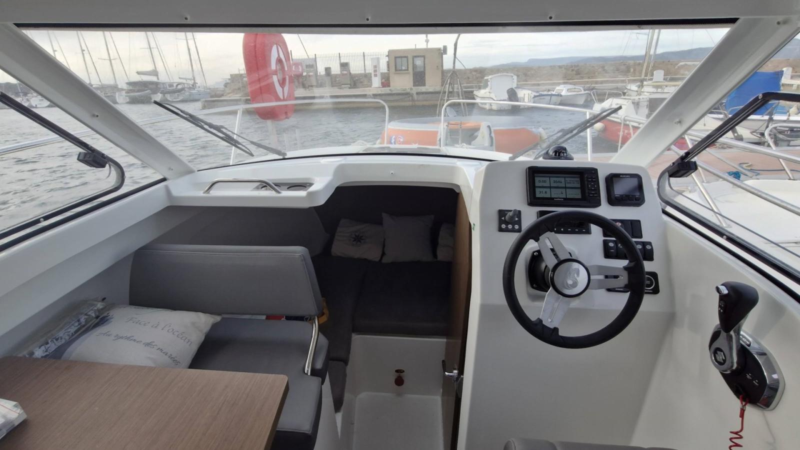 beneteau Antares 7ob
