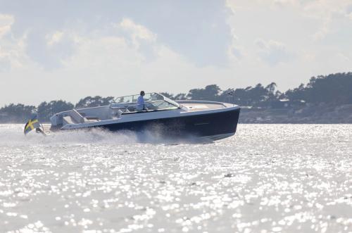 Delta powerboats 33 open