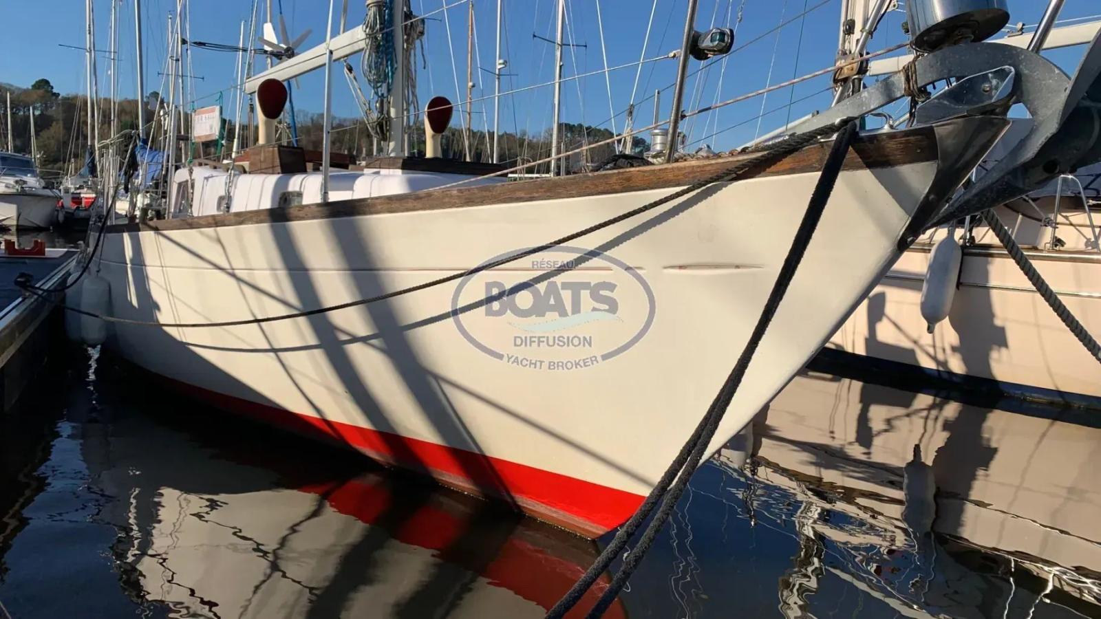 lecomte yachts Medalist 33 mk2