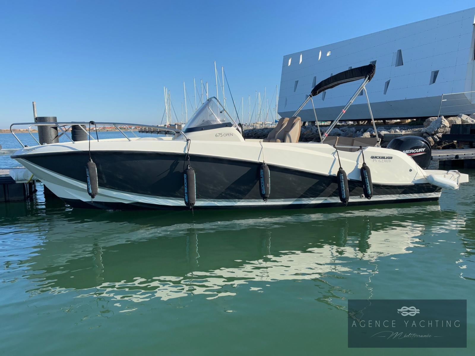 quicksilver Activ 675 open