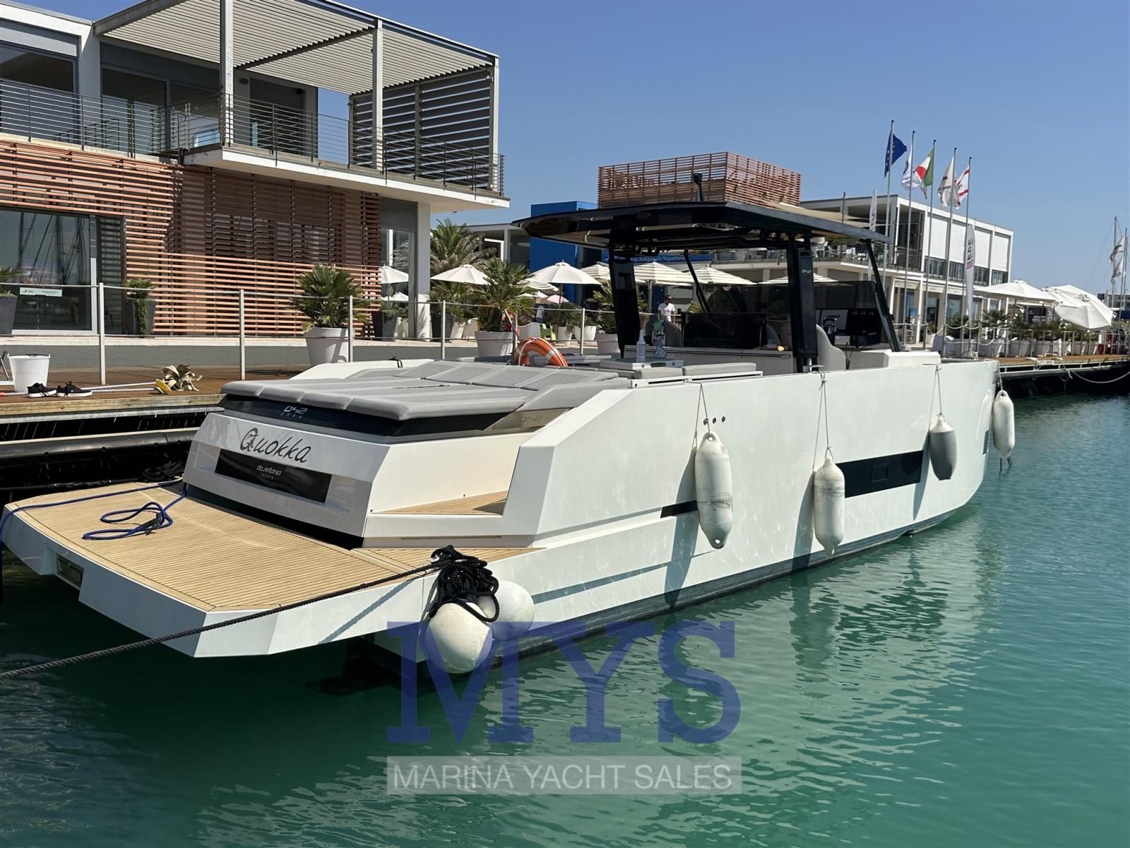 de antonio yachts D42 open