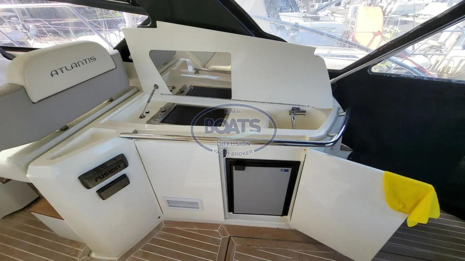 azimut Atlantis 38