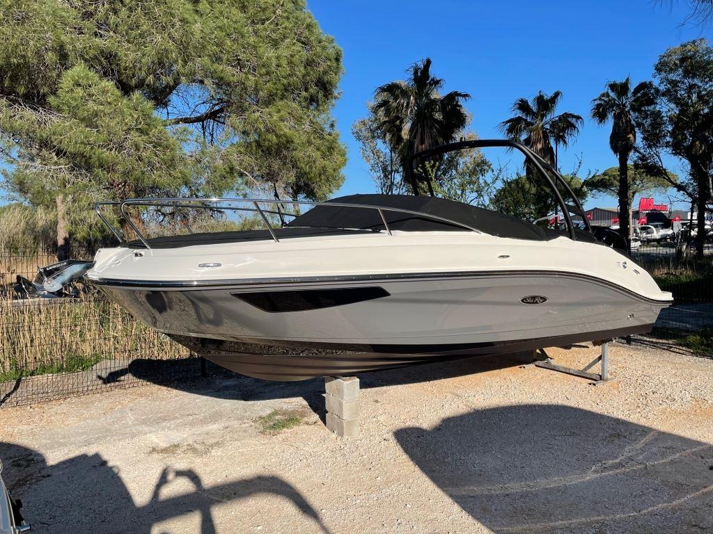 sea ray 230 sunsport