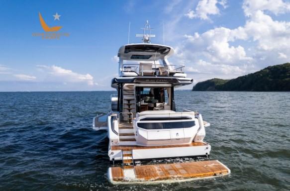 galeon 560 fly
