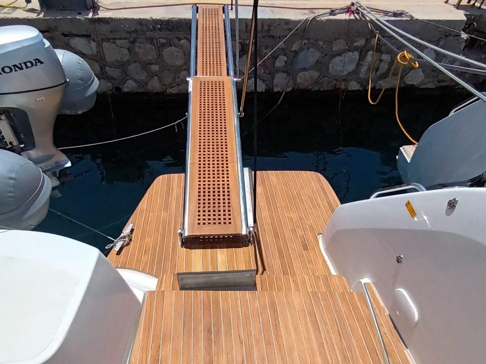 lagoon 51