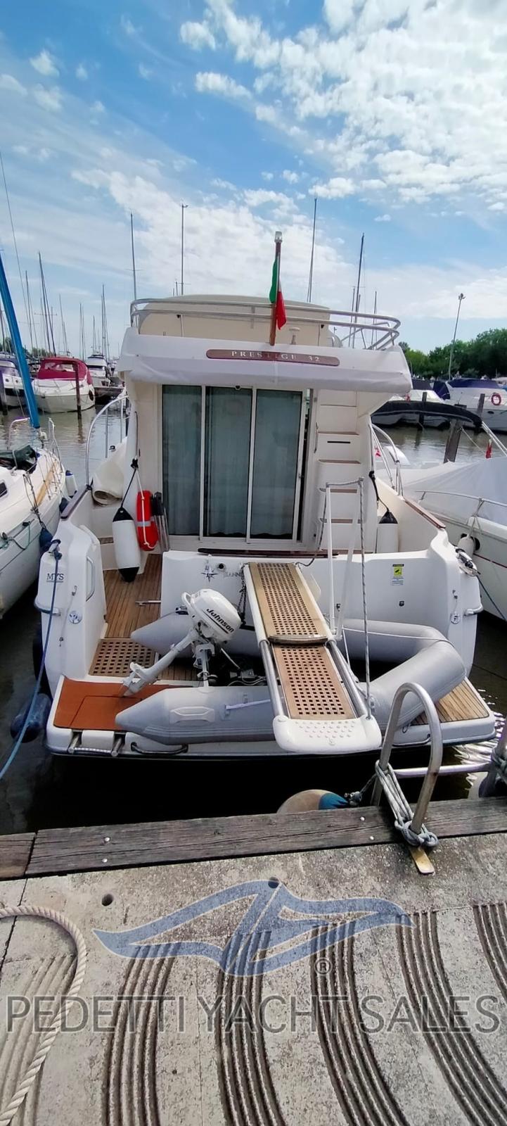 jeanneau Prestige 32'