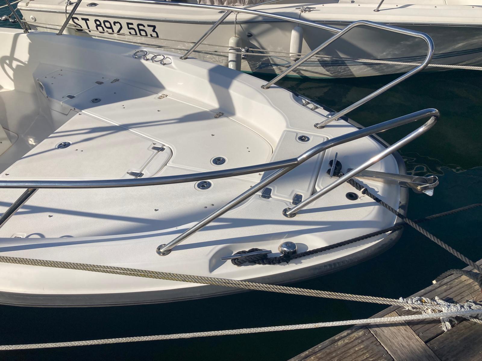 boston whaler 230 dauntless