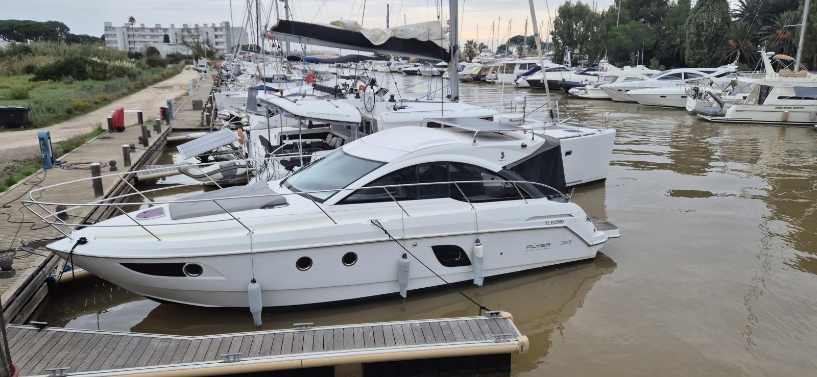 beneteau Flyer gt 38