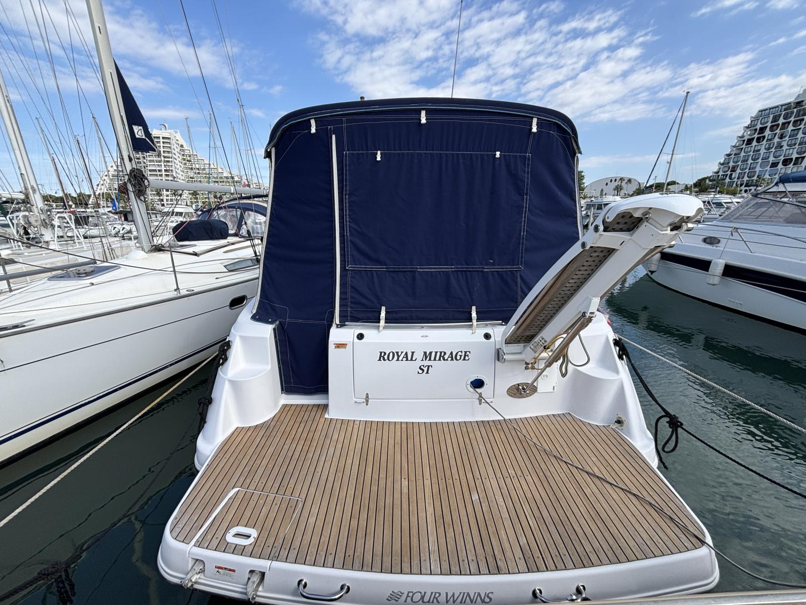 four winns 328 vista