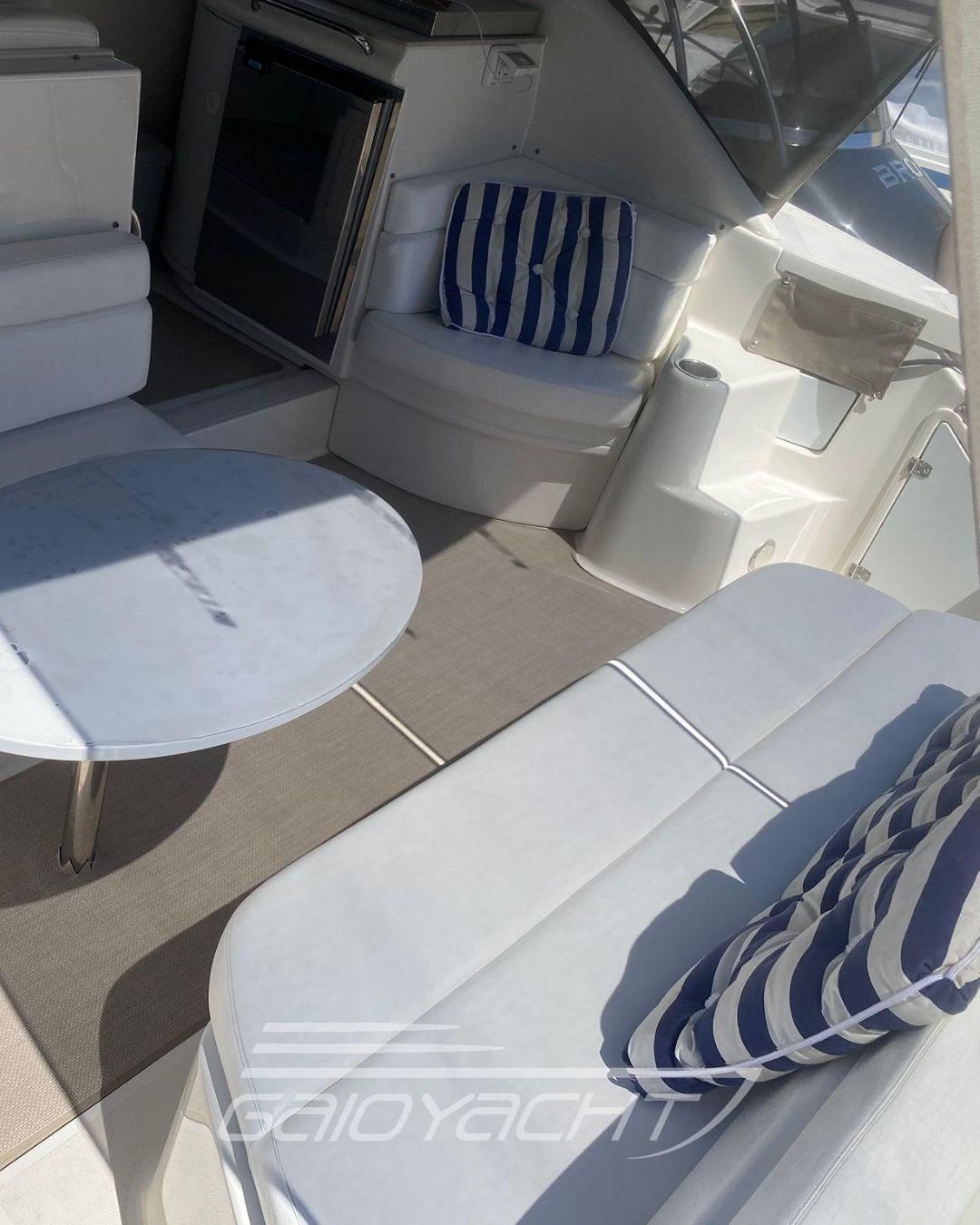 regal marine Commodore 4260