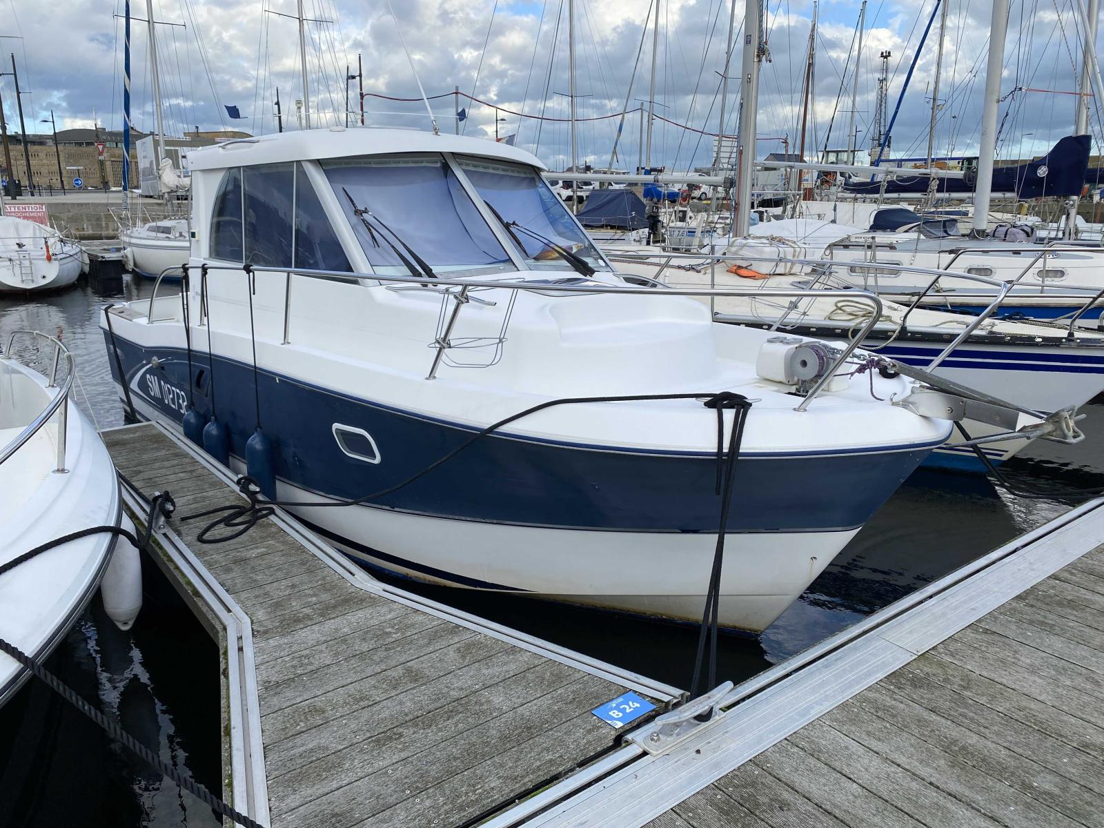 beneteau Antares 760