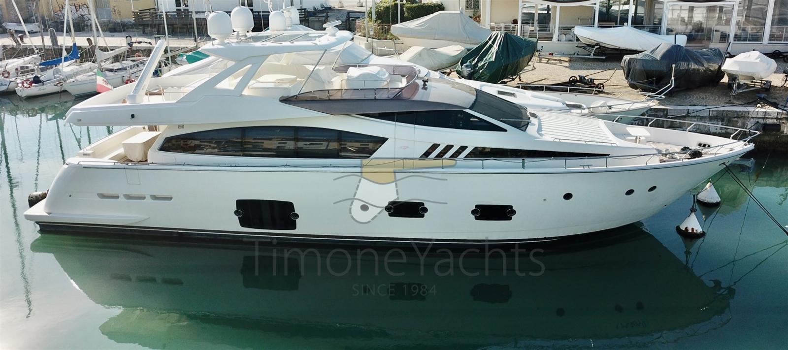 ferretti yachts 800