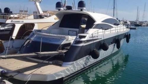 Pershing 62