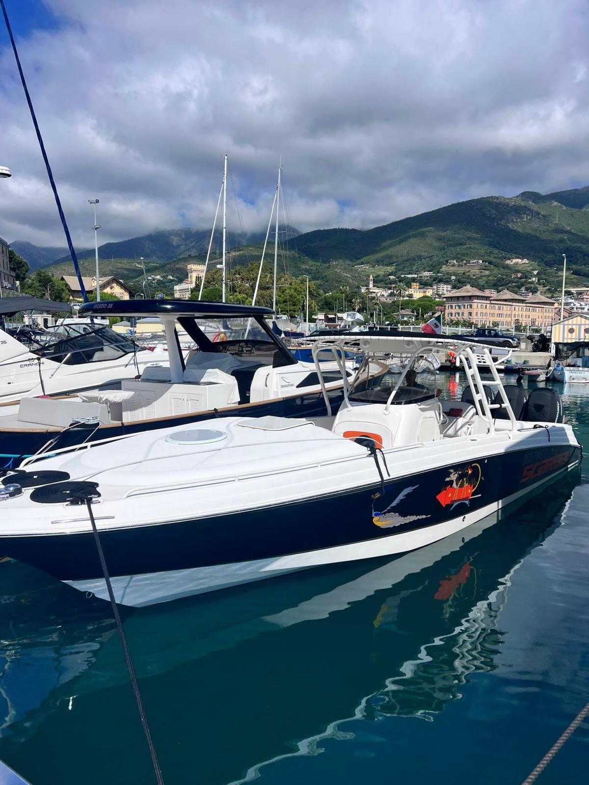 wellcraft marine Scarab 35 sport cuddy