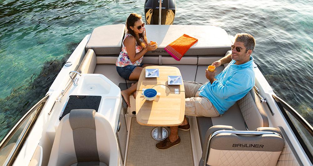 bayliner Vr 6 cuddy hb