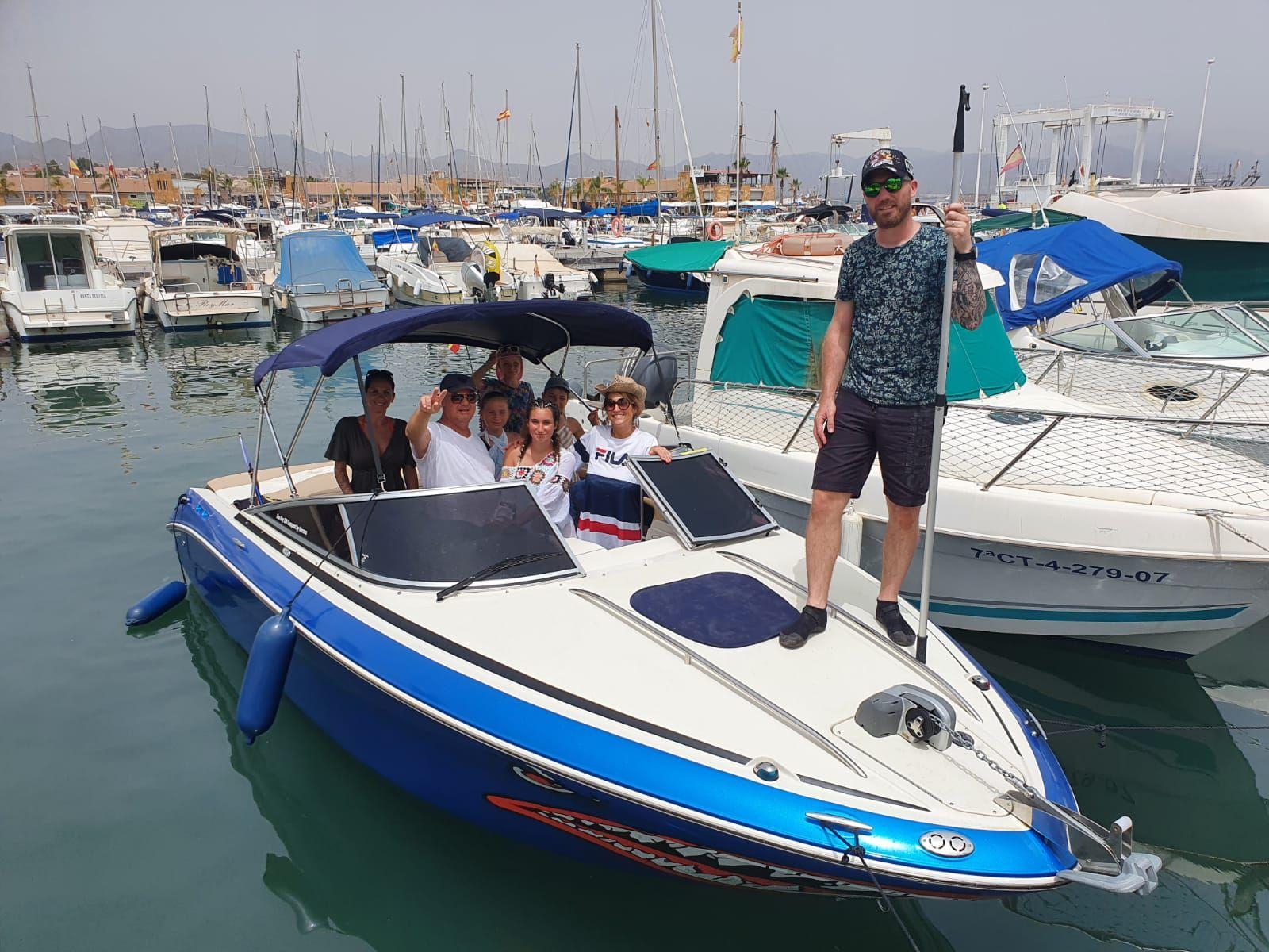 sea ray 220