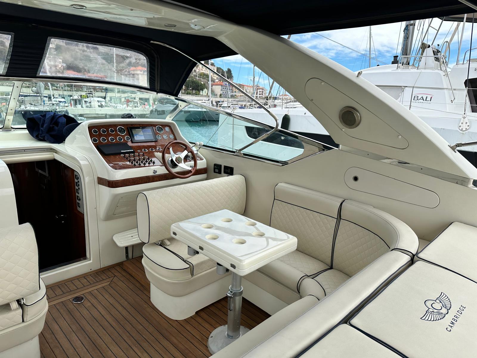 colombo Cambridge 44