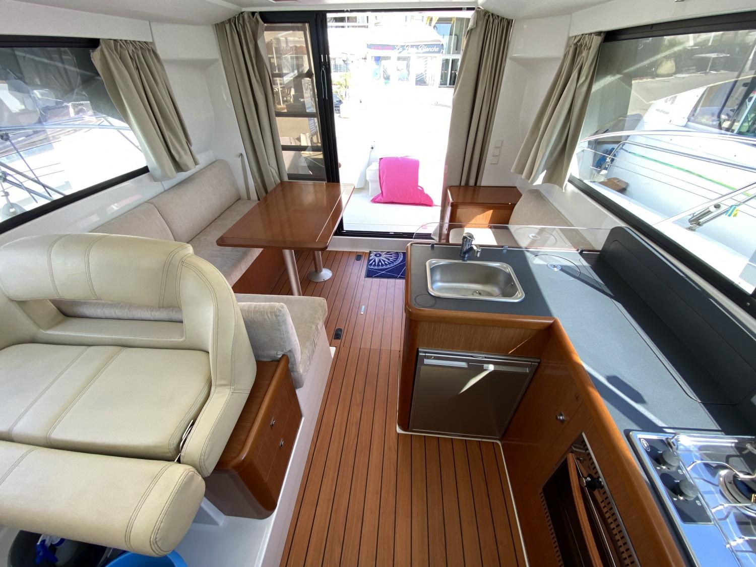 beneteau Antares 36